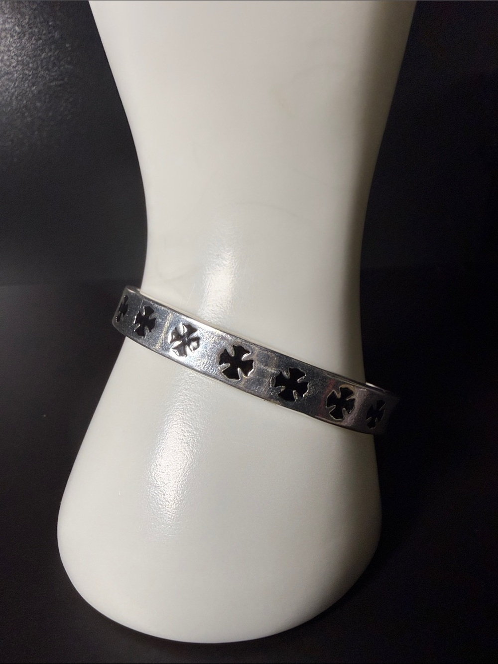 Silver tone Cross Cutout Bangle Bracelet -Jewelry